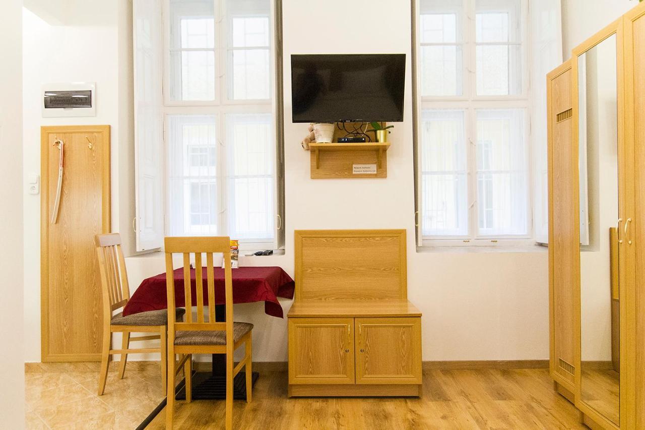 Authentic Akacfa Apartment 부다페스트 외부 사진
